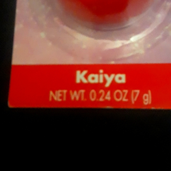 Remi rose color lip balm. Kaiya red.color - Picture 2 of 3
